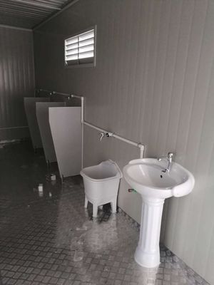 Oberdach wasserdicht vorgefertigte Einzel-Schnellmontage tragbare Toilette aus Behältermaterial