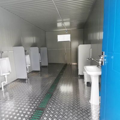 Sandwich-Panel Stahlrahmen Bewegliche öffentliche Toilette Vorgefertigte Toiletten für Camping