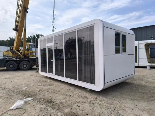 Öko-freundliche Modular Container Home Vorteil der angepassten Aluminiumplatten Wand Kapselhaus für Outdoor Hotel