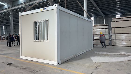 Upgrade Fast Build 20ft 30ft 40ft kundenspezifische modulare wasserdichte Glaswolle Sandwich Panel Klappbehälter Haus mit 1