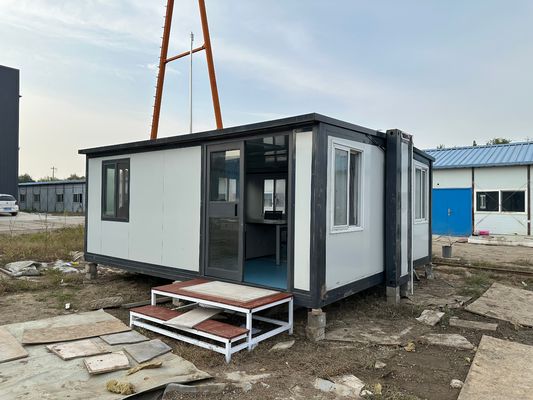 Maßgeschneiderte Farbe Villa 20ft 30ft 40ft Mobil Modularhaus mit Stahlrahmen Isoliert Wohnmobile Fertighaus
