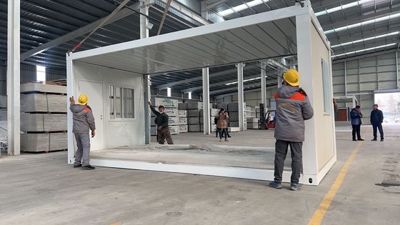 Hurrikanbeständige Vorgefertigte Speicher Container Häuser 20 40 Ft Schnelle Montage Modular Klappbare Containerhaus in kundenspezifischer Farbe