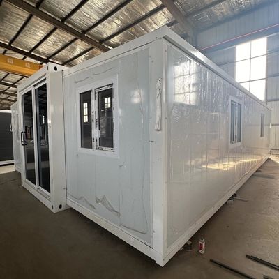 40 ft 20 ft Vorgefertigtes Modernes Bewegliches Erweiterbares Containerhaus Mehrzweckhaus 3 Schlafzimmer Vorgefertigte Villa Portable House