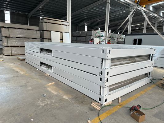 20FT/40FT individuell angepasstes Modularhaus Komfortable Wärme- und Schalldämmung Klappbehälter mit kohlenstoffarmer Energieeinsparung