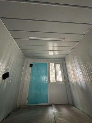 Lokal Standard Elektrizität Sandwich-Panel Stahlrahmen Klapp 40 Fuß Versand Containerhaus mit Toilette und Dusche