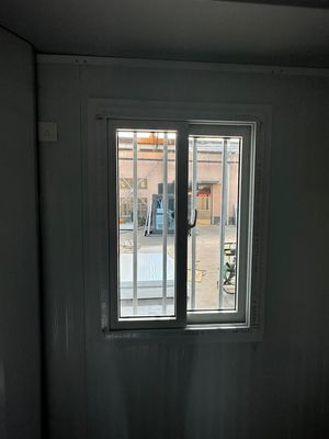 Einfach zu montieren Klappkiosk Sandwich-Panel Versand Klappstahl Containerhaus mit Wasserdichtem Dach