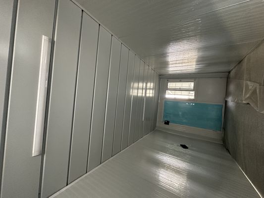 Anpassbares 20ft 40ft Vorgefertigtes Modulares Portables Stahlklappcontainerhaus Eklektischer Design-Stil für Luxusvilla