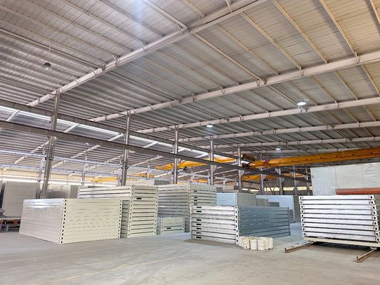 Sicherheitstür Vorgefertigtes Schlafzimmer Flat Pack Containerhaus mit skandinavischem Design und Stahlmodulhaus