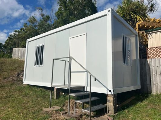 Abnehmbares Containerhaus 20FT/40FT individuell angepasst Selbstständiges Kleines Haus für die Anpassung
