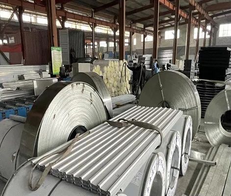 Leichtes Stahlkonstruktionsrahmen Energieeinsparendes Fertighaus für Korea Dreieckdach und grünes Wohnen