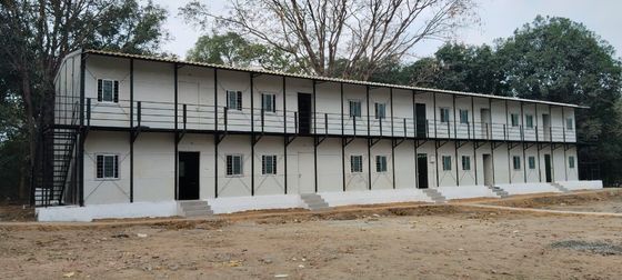 Leichtes Stahlkonstruktionsrahmen Energieeinsparendes Fertighaus für Korea Dreieckdach und grünes Wohnen