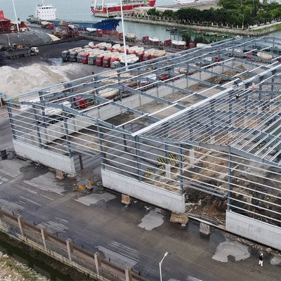 angepasste Farbe vorgefertigte Stahlkonstruktion Metalllager mit Leichtstahl Q345 Q235 Hauptrahmen und kostenlosen Versand