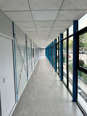 Direkt vorgefertigtes Hobbithaus mit Stahltür und quadratischem Design