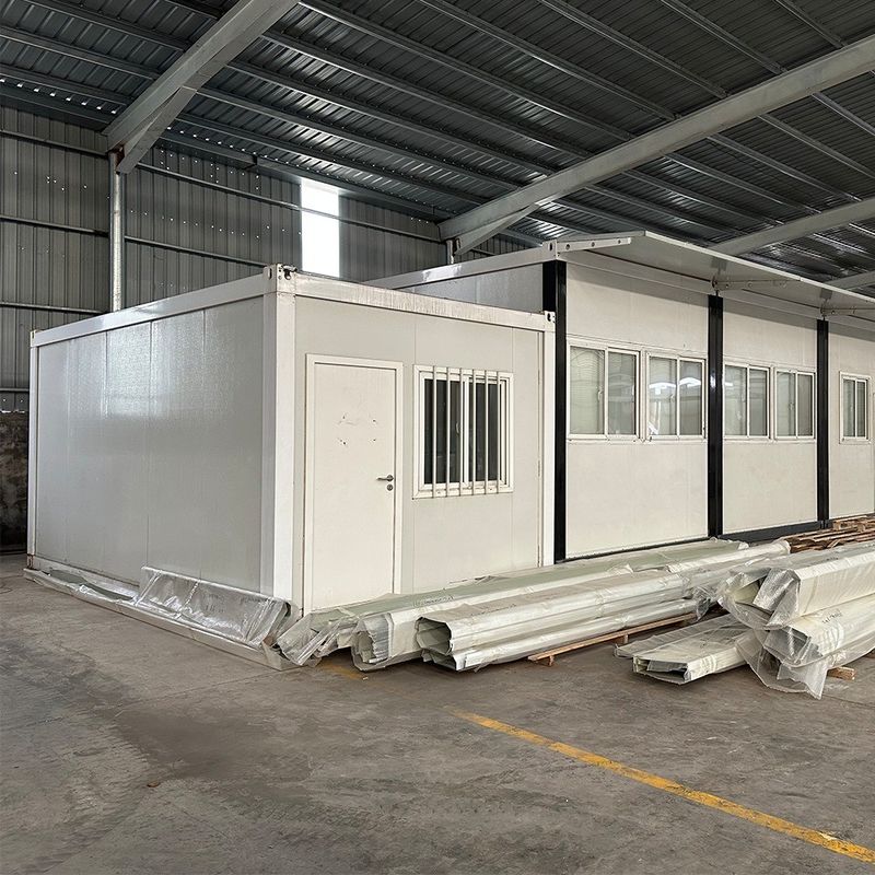 Customized Color Luxus Holzhaus Prefab Hotel 3 Zimmer und 4 Schlafzimmer 20 ft Haus Kit Prefab Flat Pack Container House